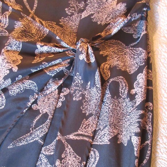 Ladies Maxi Sleeveless Wrap Dress - Picture 1 of 10